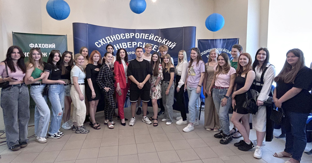 Просуваємо та слухаємо українське! YAKTAK У СУРА!