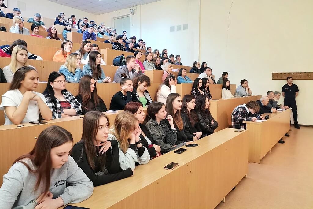 Для Фахового коледжу СУРА та Східноєвропейського університету була проведена лекція з пожежної техніки безпеки.
